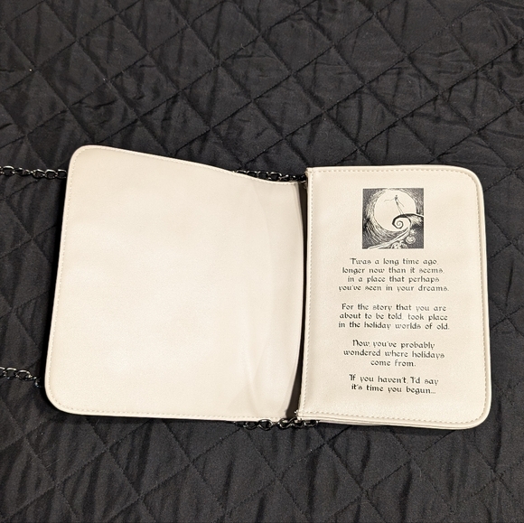 NWOT Disney's x Bioworld Nightmare before Christmas story book purse - Picture 5 of 12